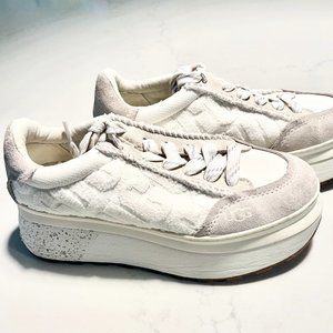UGG Marin platform lace sneaker - Size 8